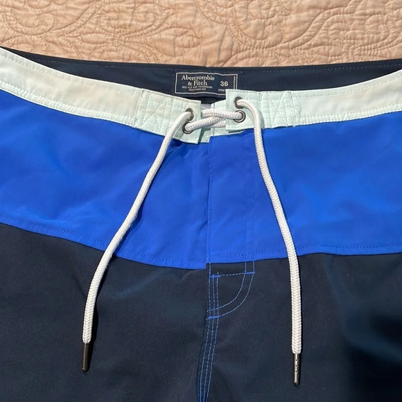 Abercrombie & Fitch Swim Shorts - Picture 4 of 11